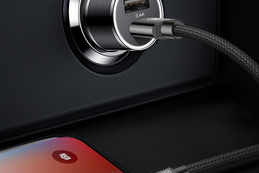Автомобильная зарядка для телефона в прикуриватель Baseus Small Screw 3.4A Dual-USB iP Car Charging Set Черная
