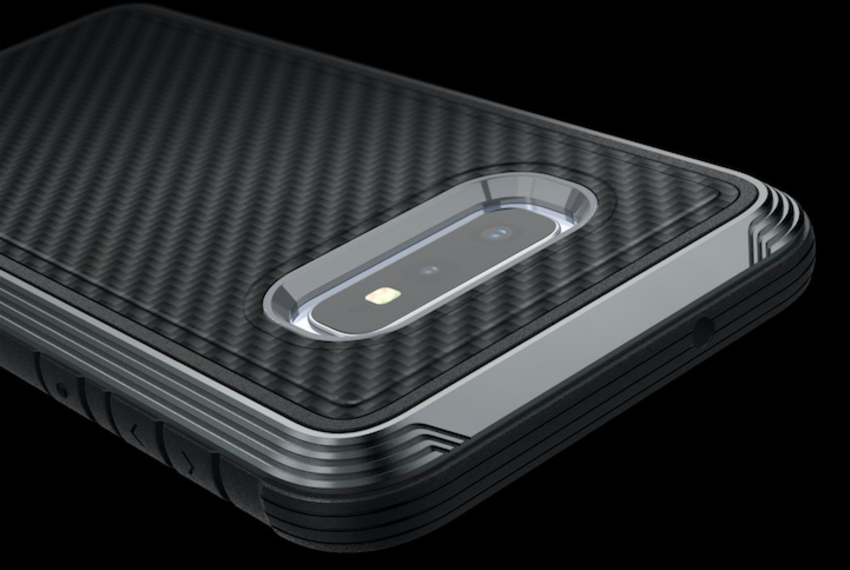Противоударный чехол накладка X-Doria Defense Lux для Samsung Galaxy S10e Черный карбон