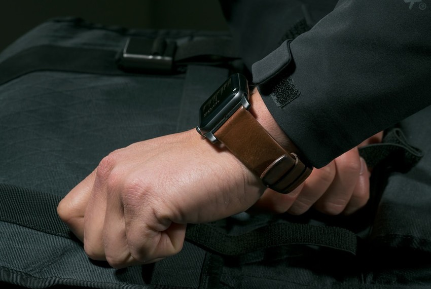 Ремешок кожаный Nomad Modern для Apple Watch (42мм) Серебряная застежка