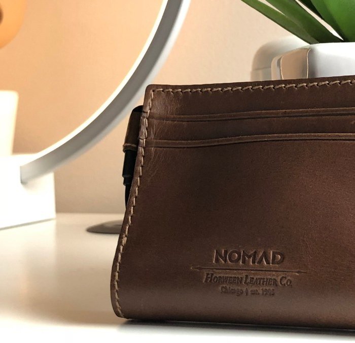 Внешний аккумулятор + кошелёк Nomad Slim Charging Wallet - Изображение 114005