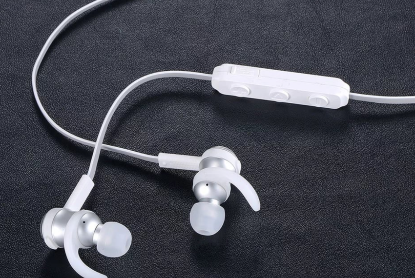 Беспроводные вакуумные Bluetooth наушники для спорта с микрофоном Baseus Encok S01 Белые